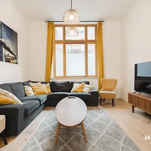 https://maison-spacieuse-de-6-chambres-proche-gare-midi.brusselshotelsbook.com