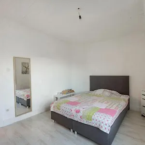 https://appartement-charmant-a.hotelsantwerp.net